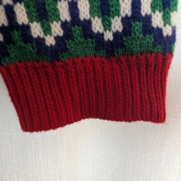 Holiday Time M Unisex L (42-44) | Fair Isle Gorilla Santa Hat Christmas Sweater - Picture 7 of 8